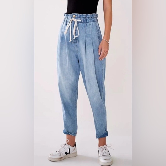 Free People Denim - Free People Pleated Light Blue Jogger Jeans w Drawstring Waist Boho Pants Size S